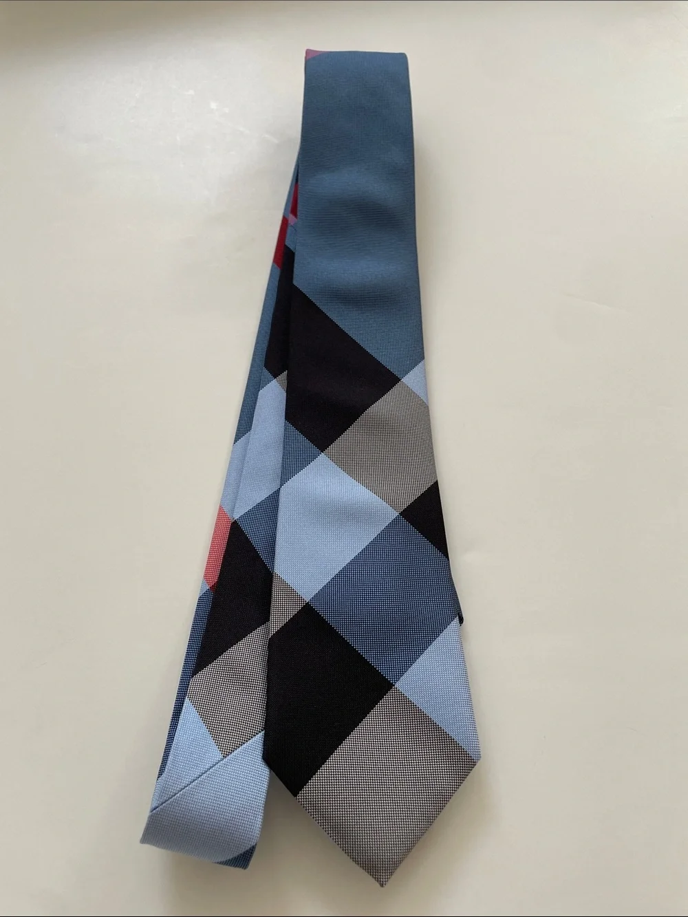 Burberry sophisticated silk